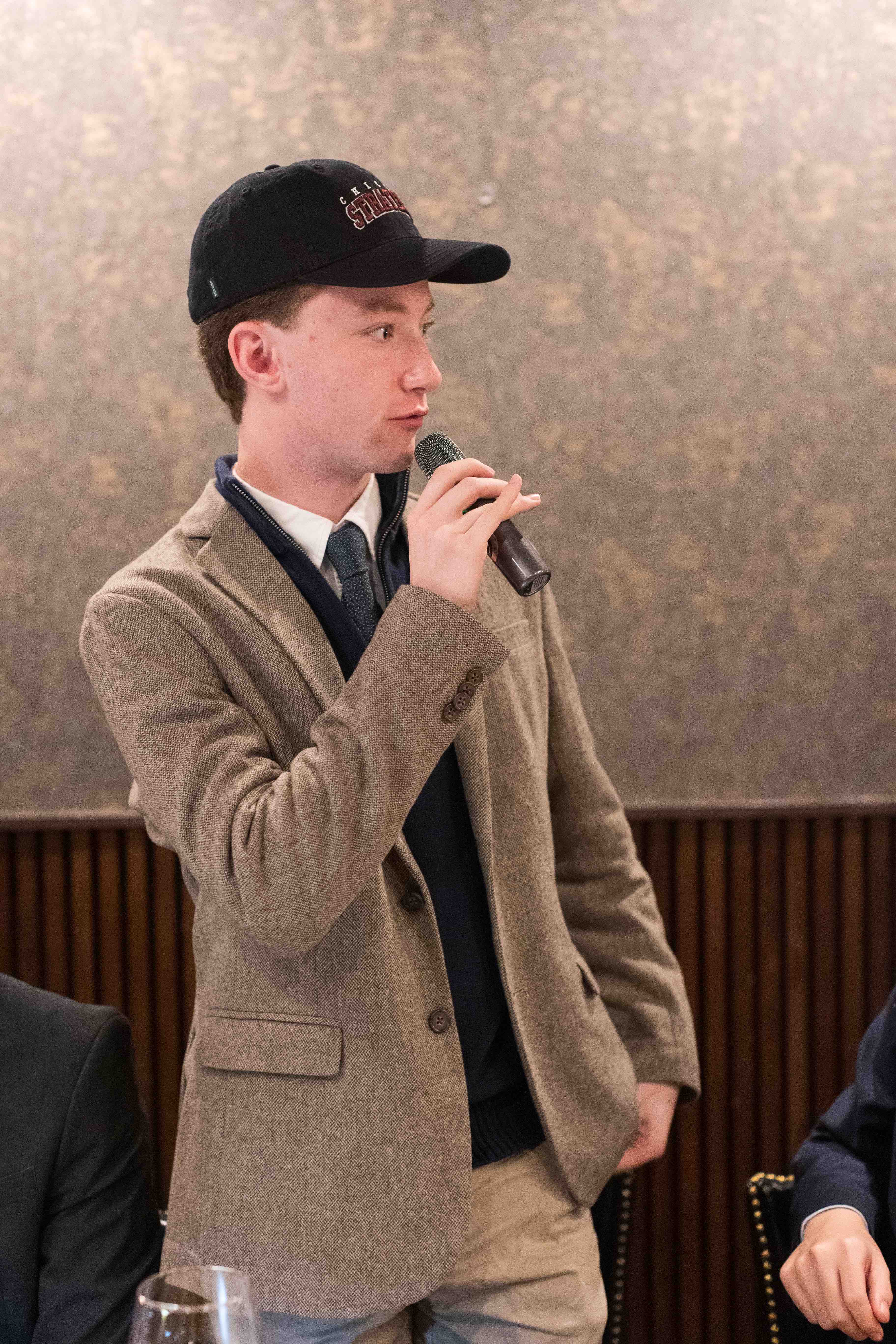 Sam Roizen participating in discussion